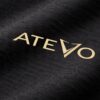 ATEVO mikina čierna – detail loga