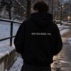 WINTER MODE: ON. mikina čierna – chrbát na modelovi